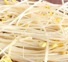 Potato and Bean Sprout Stir-fry