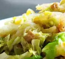 Fried Pork Crumbs with Chinese Cabbage