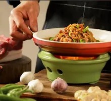 Cloud Kitchen Stir-Fried Pork with Green Pepper