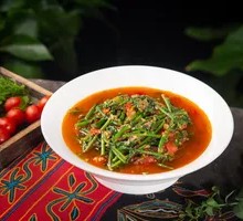 Wild Tomato Stir-fried Water Fern