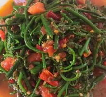 Fiddlehead Fern Stir-Fried with Fermented Black Beans