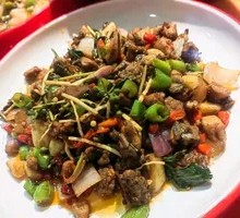 Spicy Green Pepper Chicken