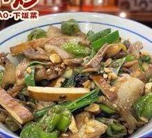 Old Dry Bean Garlic Chives Stir-Fried Pork