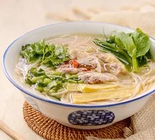 Three Delicacies Free-range Chicken Noodle Soup