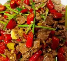 Stir-Fried Beef with Yellow Onion