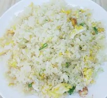 Crispy Pork Cracklings Fried Rice with Nourishing Soup