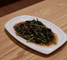 Garlic Scented Millet Greens