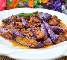 Sauce-Braised Eggplant