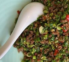 Dai-style Stir-fried Beef