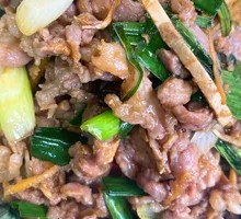 Yongde Stir-Fried Pork with Green Pepper
