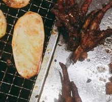 Braised and Roasted Chicken Feet