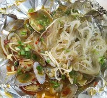 Bao Burned Clams with Vermicelli