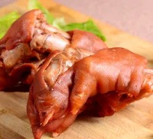 Spicy Braised Pork Trotters