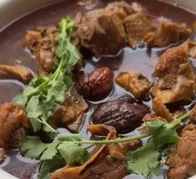 Stewed Goose in Medium Pot
