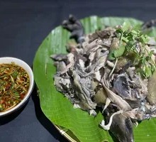 Tea Horse Ancient Road Shredded Cold Chicken