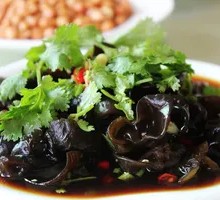 Cold-mixed black fungus