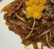 Black Gold Dry Fried Beef Rice Noodles