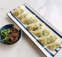 Handmade Three-Flavor Steamed Dumplings