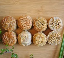 Traditional Five-Nut Cake