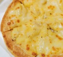 Thai Golden Pillow Durian Pizza