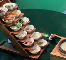 Stepping Up Crossing-the-Bridge Rice Noodles