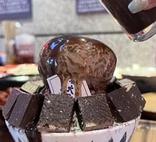 Black Cocoa Wafer Milk Ice