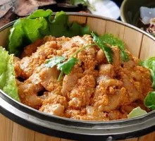 Steamed Pork Intestines with Rice Flour