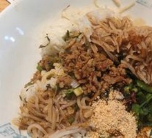 Steamed Rice Noodles from Qujing