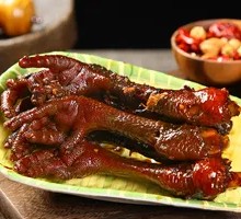 Braised Black Chicken Feet