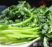 Chinese chrysanthemum greens