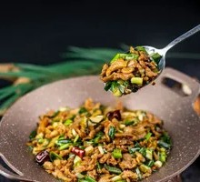 Xuanwei Stir-Fried Pork