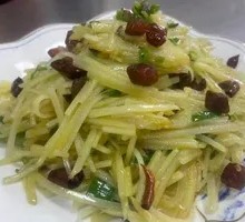 Crispy Pork Crumbs with Potato Cubes