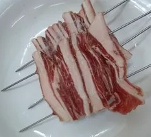 Clean Lamb Shank