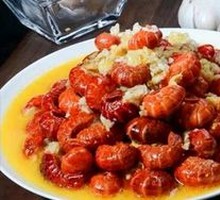 Golden Soup Garlic Lobster Tails