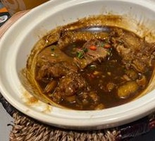 Braised Pig's Trotter with Shark's Fin