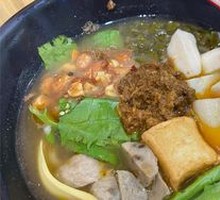 Vegetable Meatball Rice Noodles