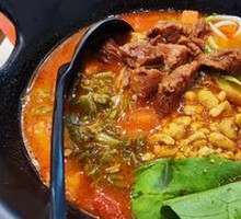 Tomato Beef Shank Noodles