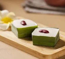 Coconut Milk Red Bean Tapioca Cake