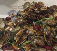 Spicy Stir-Fried Clams