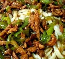 Pepper and Pork丁 Noodles with Sauce