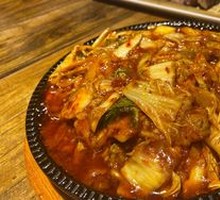 Spicy Kimchi Stir-Fried Pork Belly