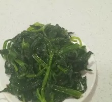 Stir-fried Celery Leaves