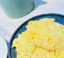 Stir-Fried Soft Eggs