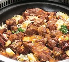 Northeast Goose Stew in Iron Pot