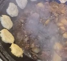 Stewed Pork Ribs in Iron Pot