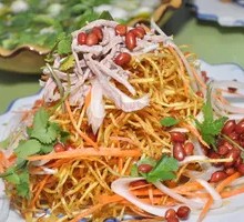 Stir-Fried Bean Sprouts with Three Threads