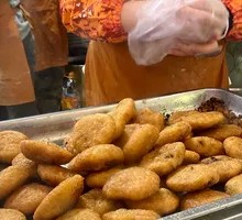 Yin Baozi Fried Rice Cake