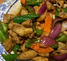 Green Pepper and Pork Intestine Stir-fry