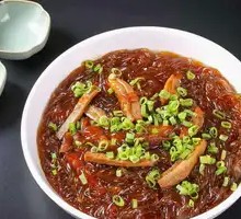 Stuffed Duck Stir-Fried Noodles