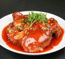 Braised Whole Pig's Elbow